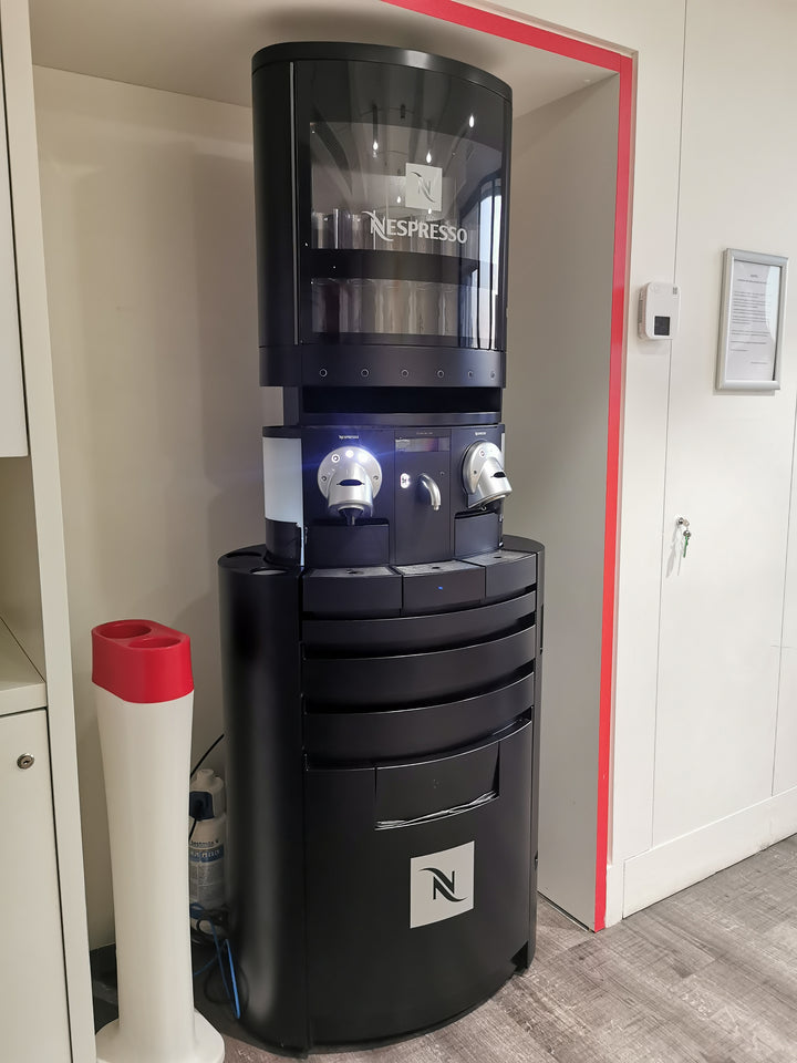 Machine à café Nespresso - Backacia