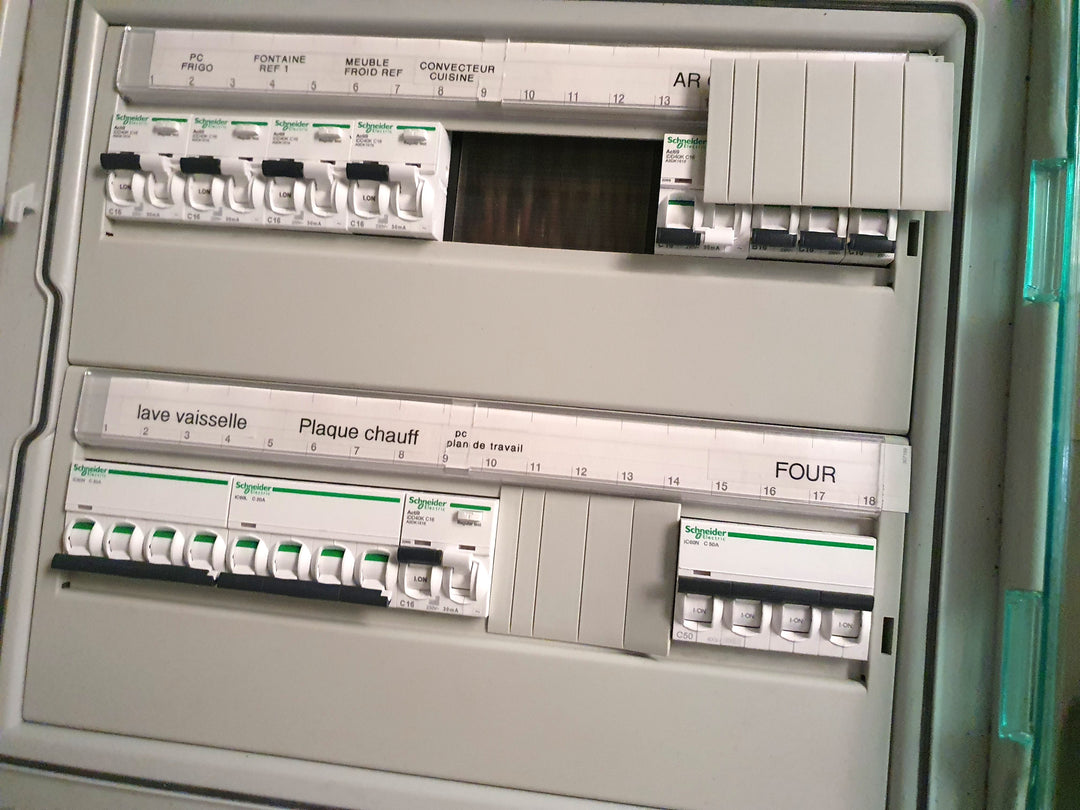 Armoire électrique SCHNEIDER - Backacia