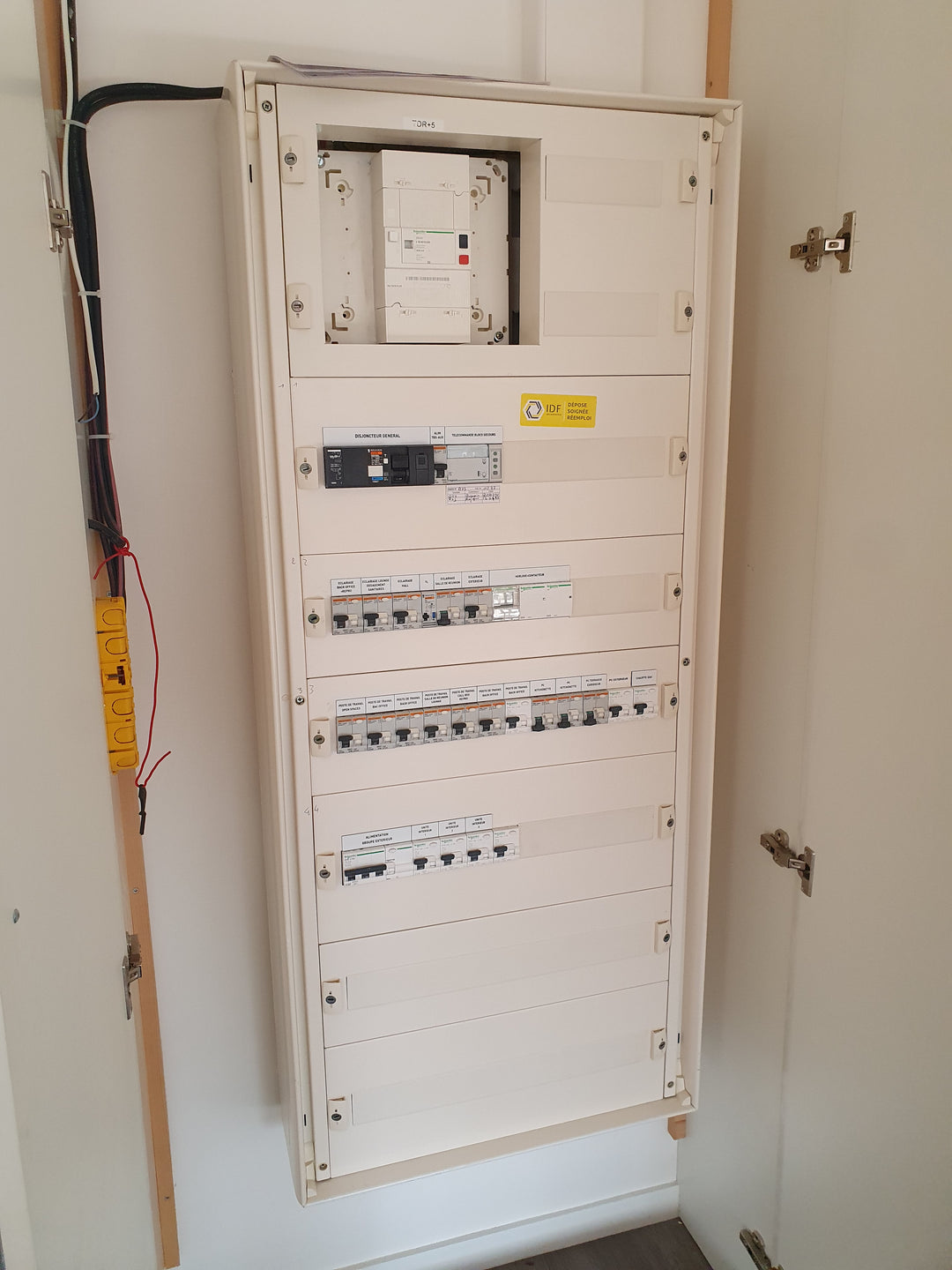 utf-8''58fd9d04-95bf-4989-acea-a813c7539ba1.jpg