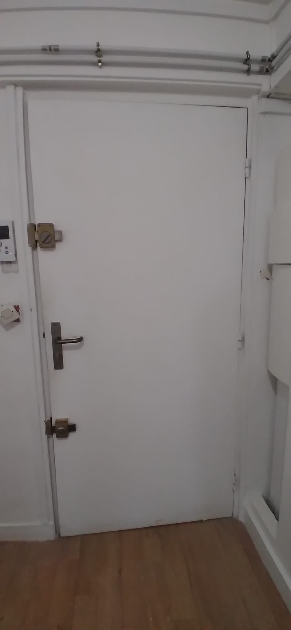 utf-8''1951bf03-fa93-4ce8-83ca-6ca45d4f9742.jpeg