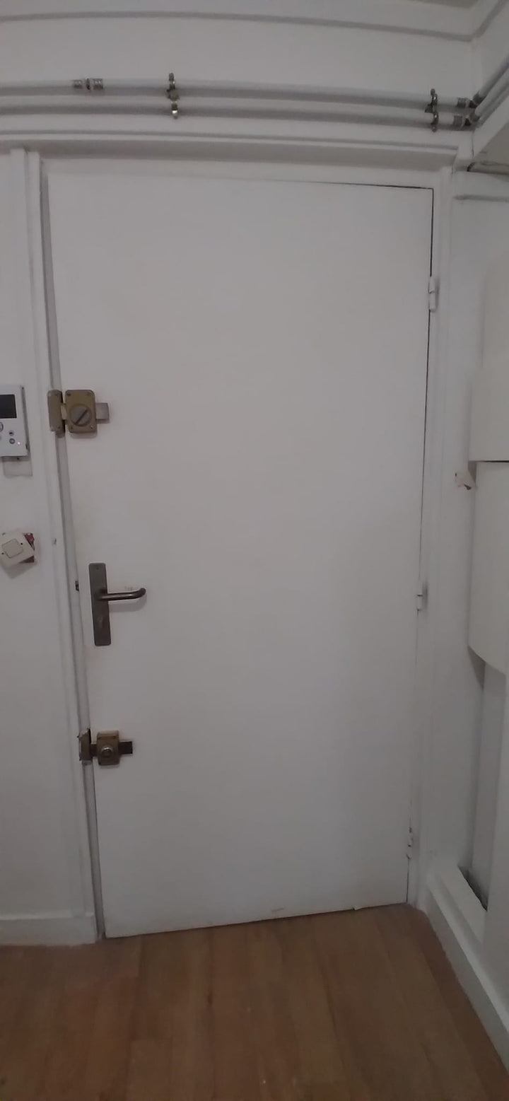 utf-8''1951bf03-fa93-4ce8-83ca-6ca45d4f9742.jpeg