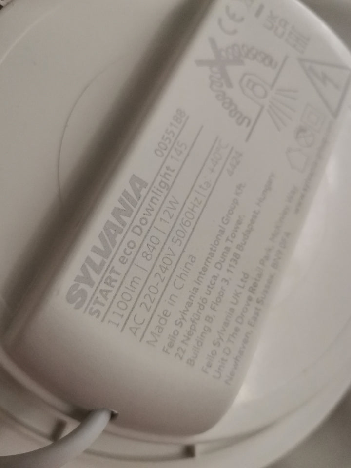 utf-8''c63a0171-961e-4561-8e39-252d2c883622.jpg