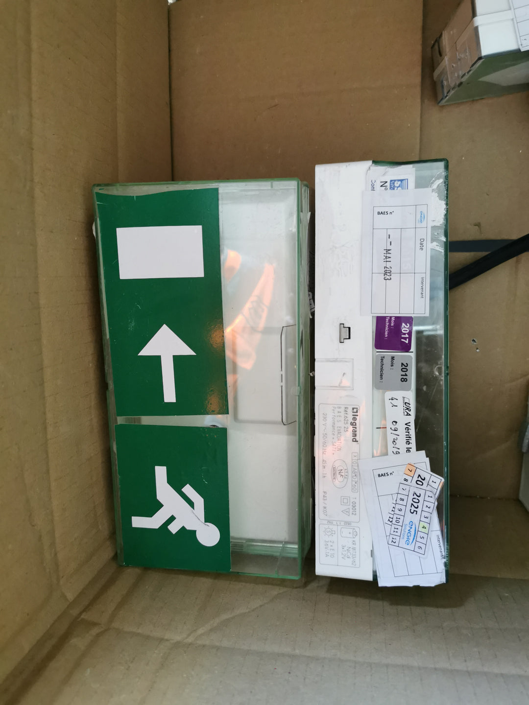 utf-8''969921a5-0872-4b15-940f-ad446cd1b2d7.jpg