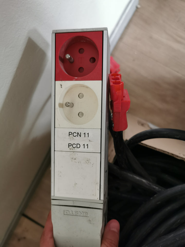 utf-8''ce41b0f4-6e4e-4103-8aff-045c92549fc4.jpg
