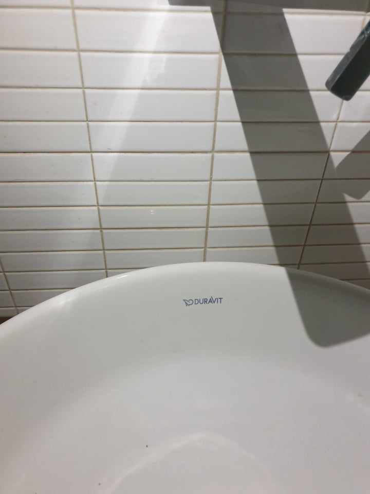Vasque à poser DURAVIT avec robinetterie à encaster - Backacia