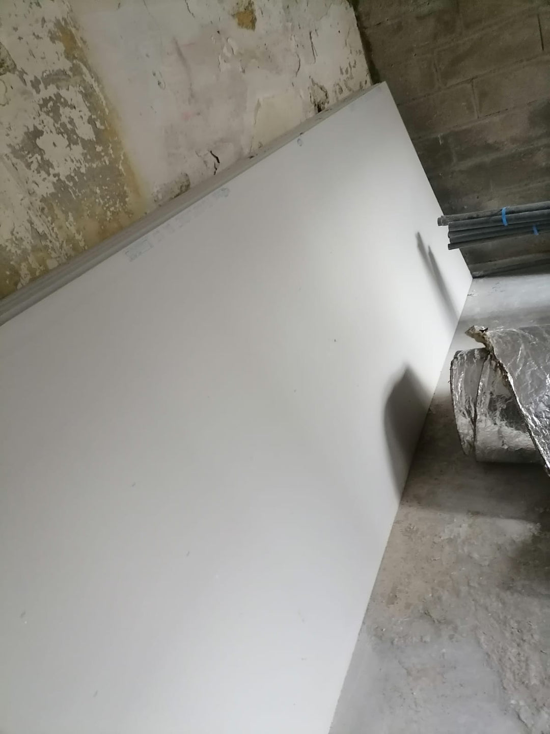 35 Plaques de plâtres diverses - surplus - Backacia