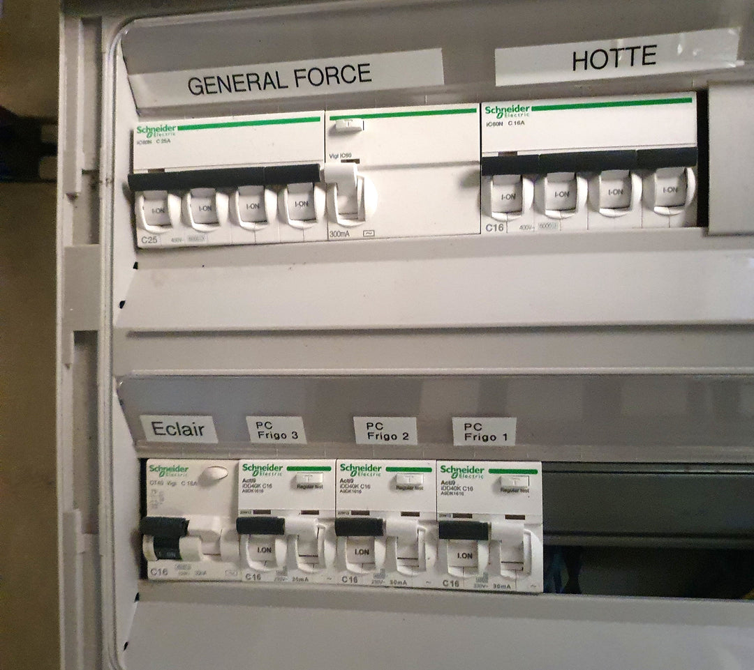 Armoire électrique SCHNEIDER - Backacia