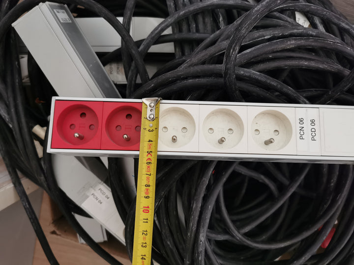 utf-8''592685fd-4342-4c25-a5f9-c17c0fbe0a46.jpg