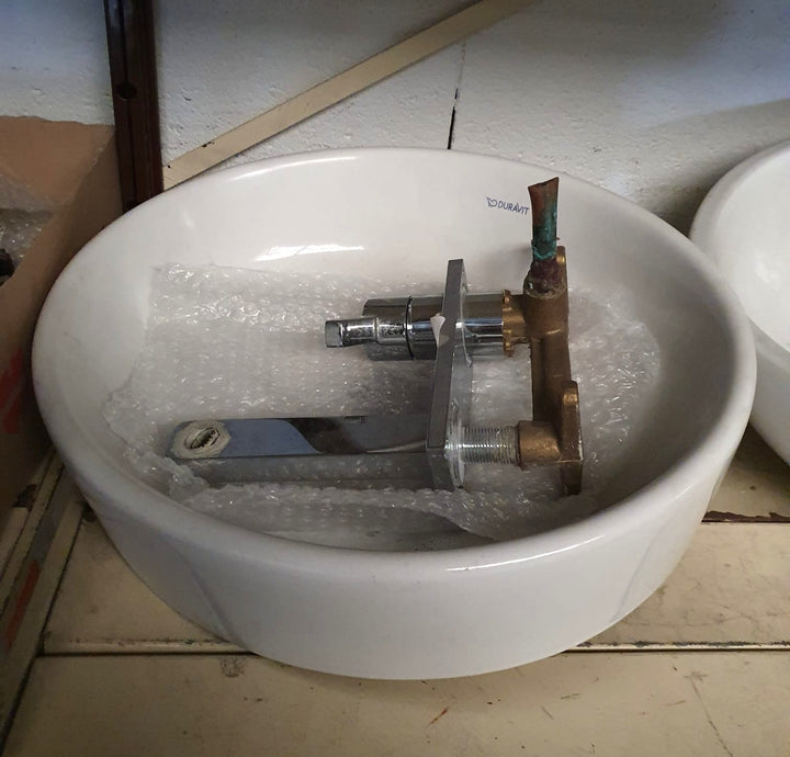 Vasque à poser DURAVIT avec robinetterie à encaster - Backacia
